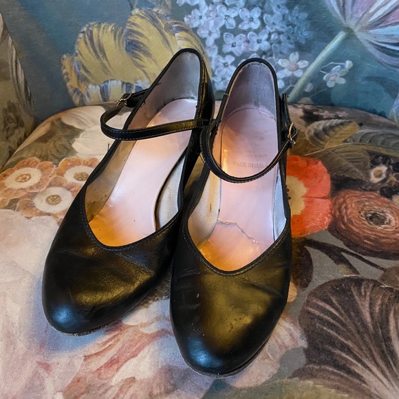 Capezio tap shoes/heels - Picture 1 of 4